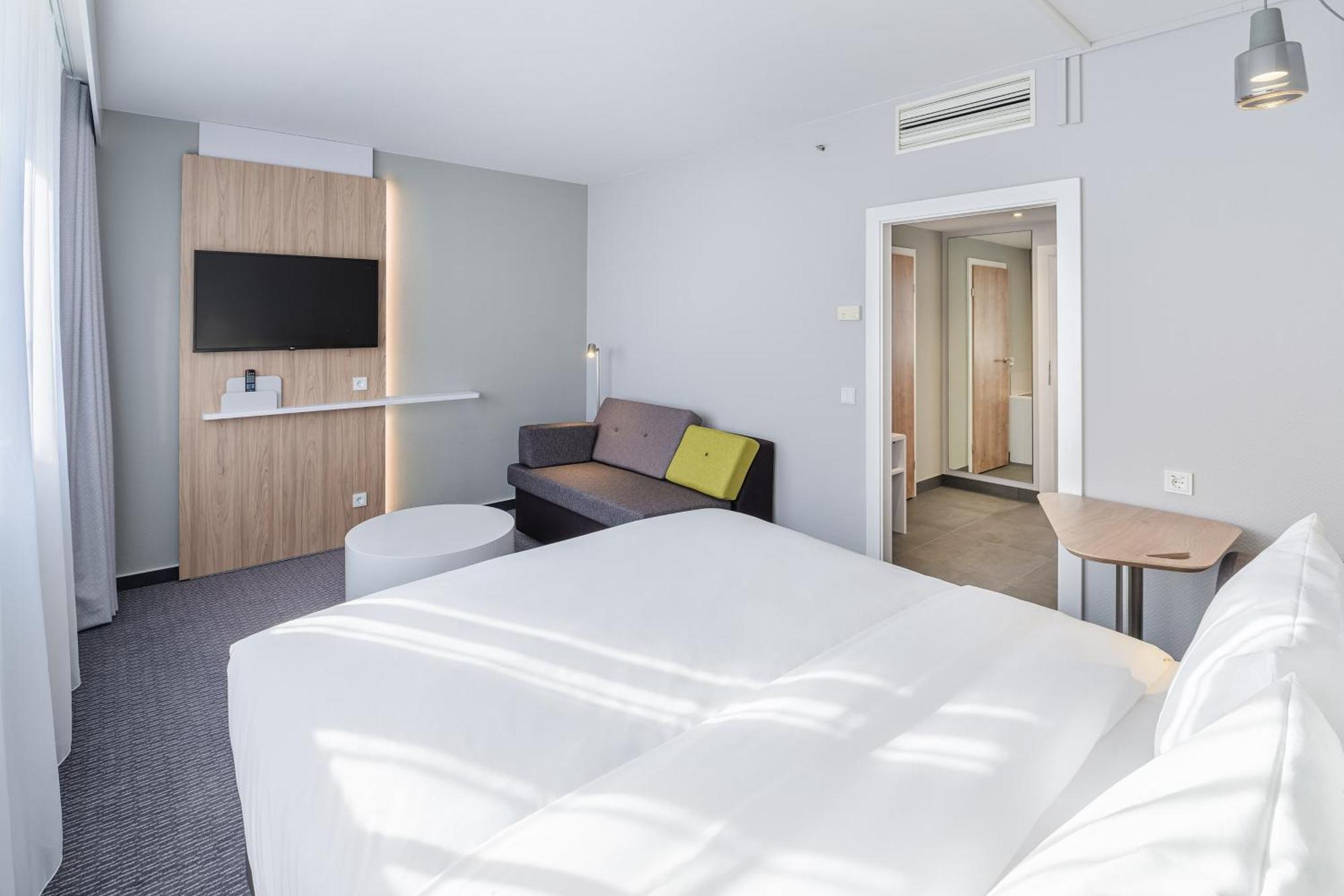 Holiday Inn Express Dresden Zentrum By Ihg Eksteriør bilde